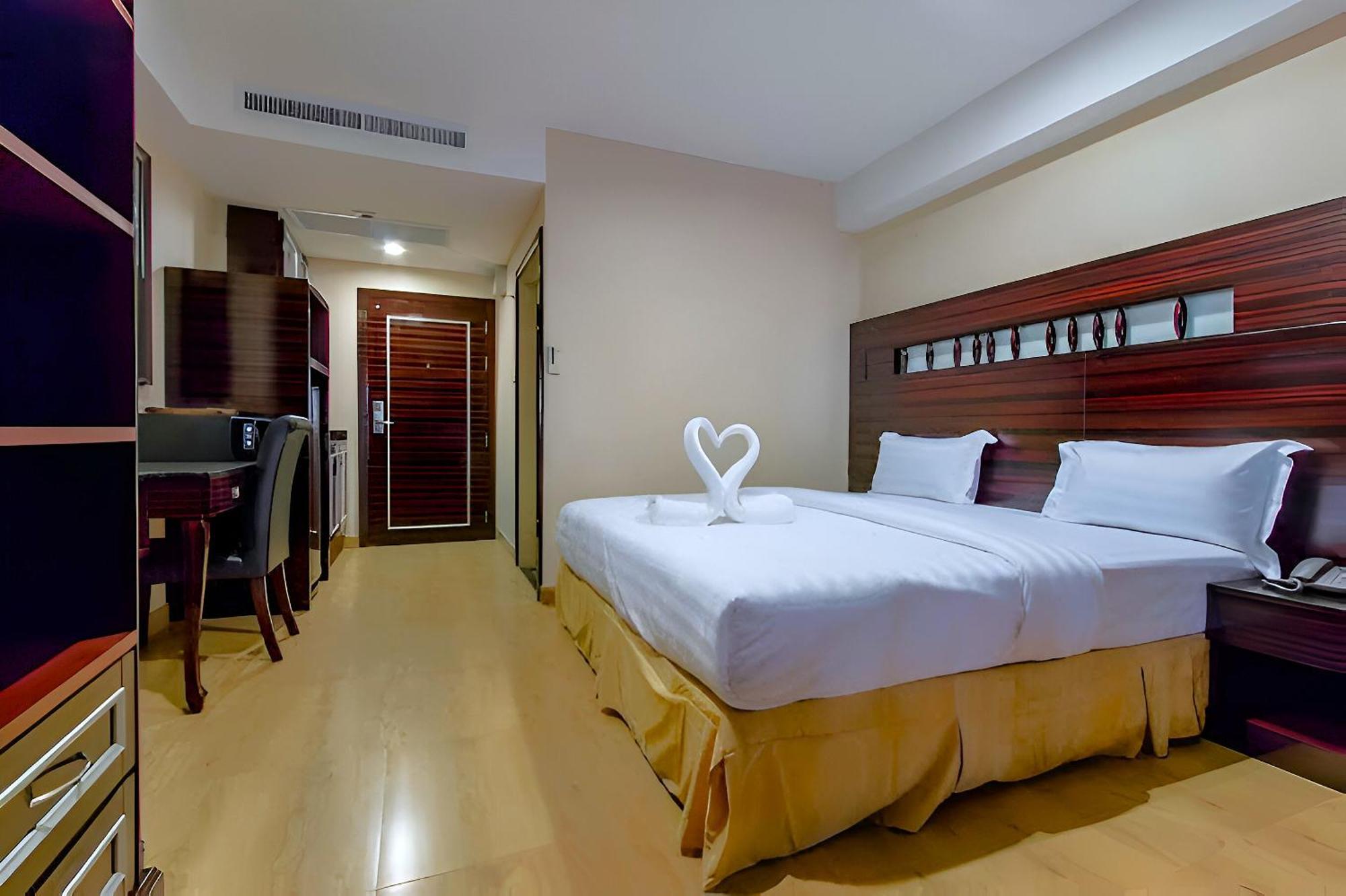 Land Royal Residence Pattaya Exteriör bild