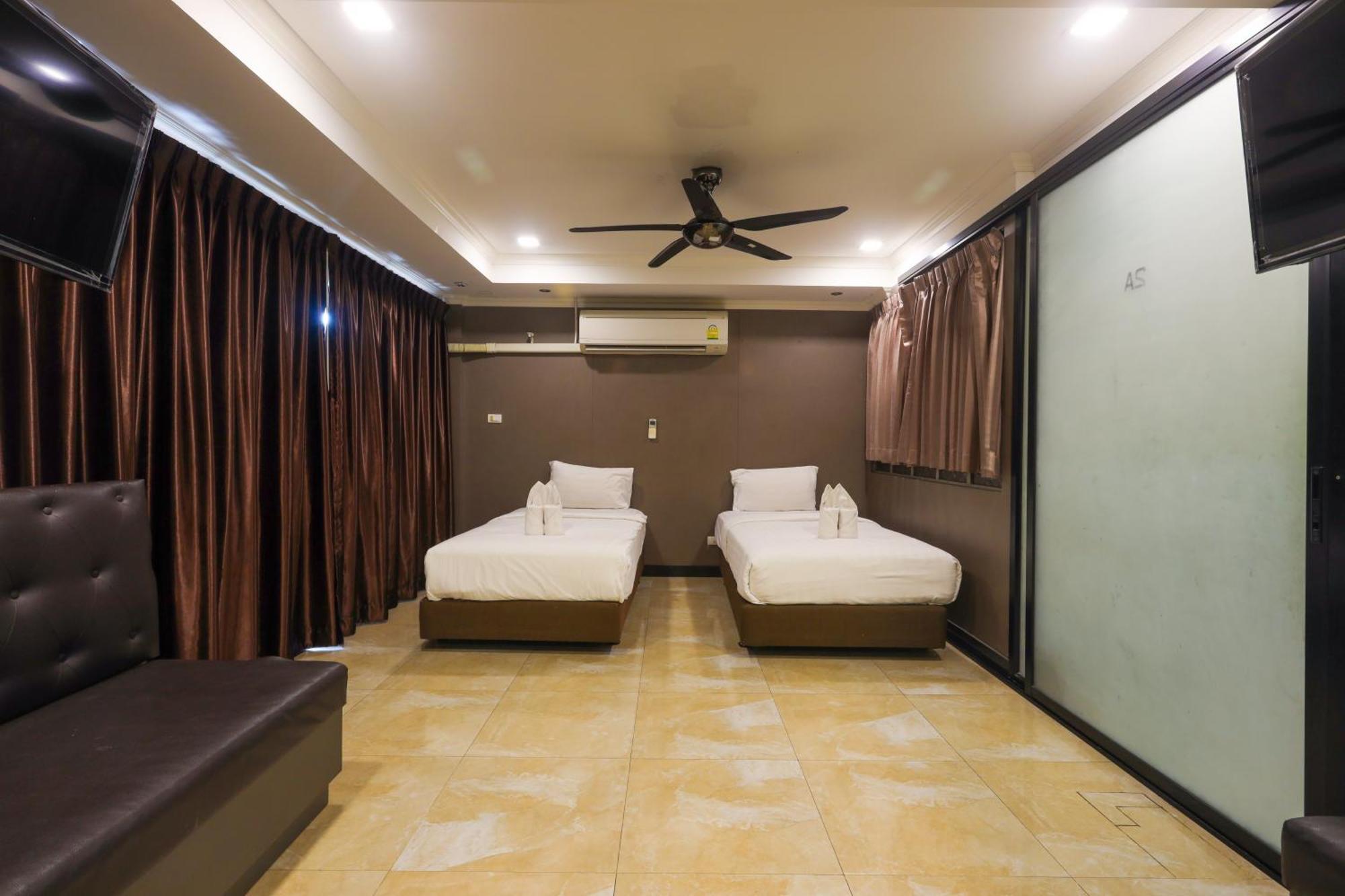 Land Royal Residence Pattaya Exteriör bild